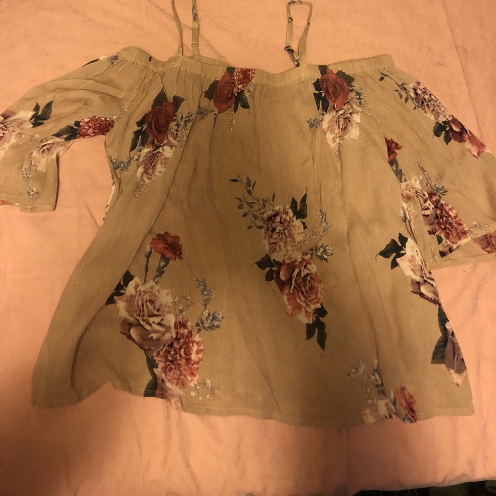 floral off the shoulder shirt